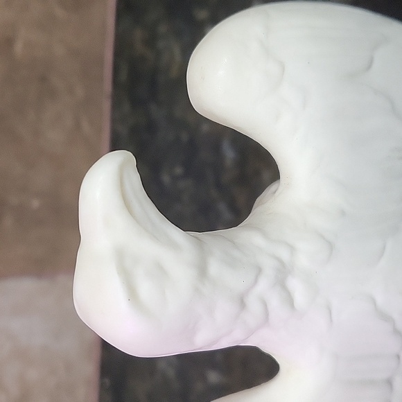 Right Facing Carved Eagle - Picture 4 of 7